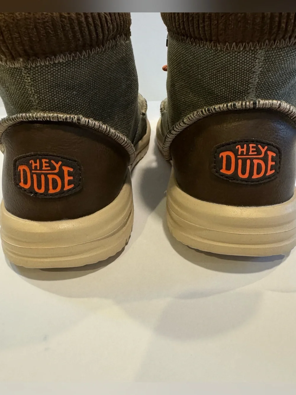 HEYDUDE 11 New Bradley Corduroy Olive Canvas Brown Leather Orange Laces Boots